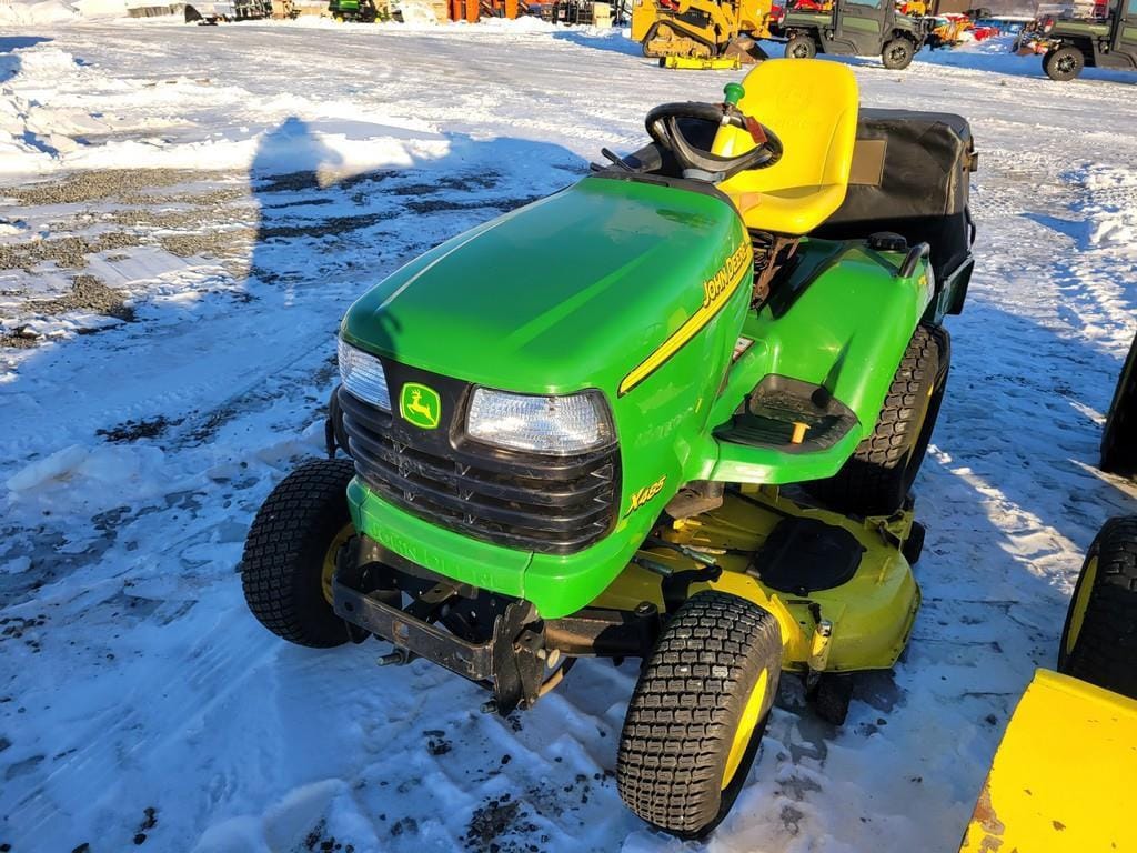 John Deere X485 Equipment Image0