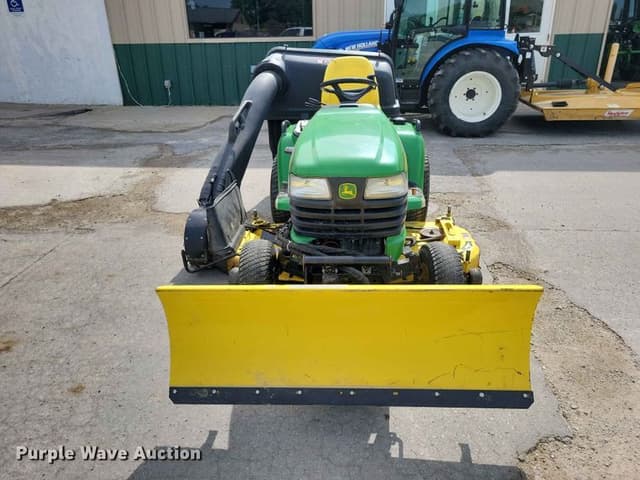 Image of John Deere X485 equipment image 1