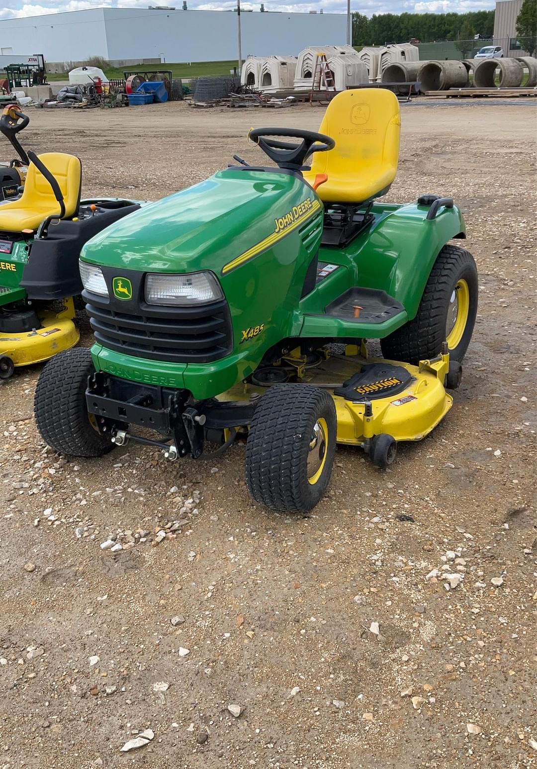 Image of John Deere X485 Primary image