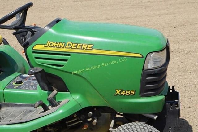 Image of John Deere X485 equipment image 1