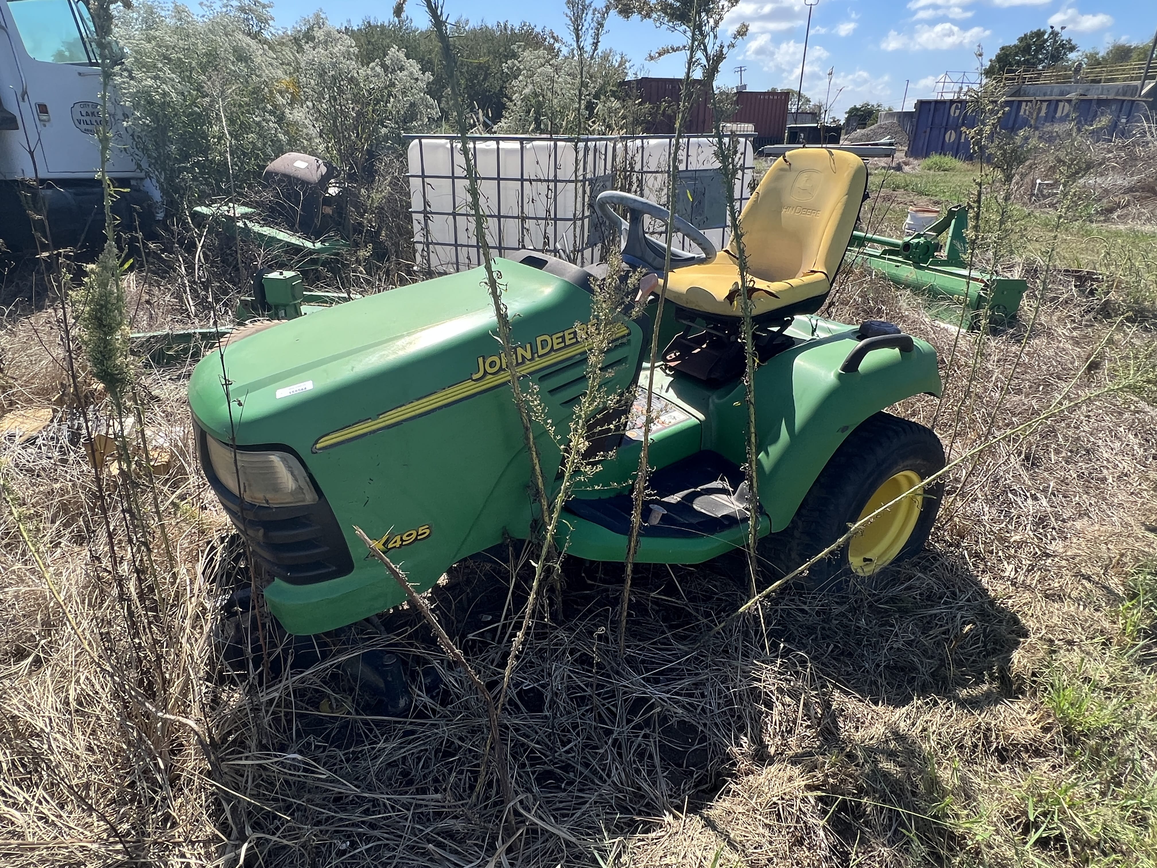 Main image John Deere X495