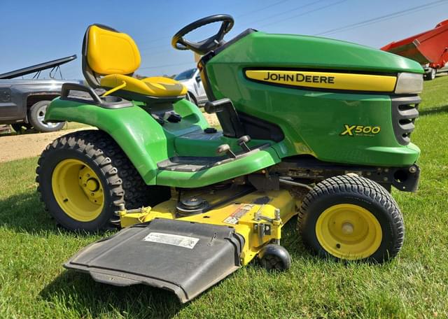 Image of John Deere X500 equipment image 1
