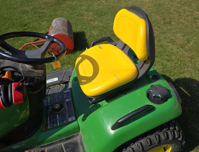 Image of John Deere X500 equipment image 4