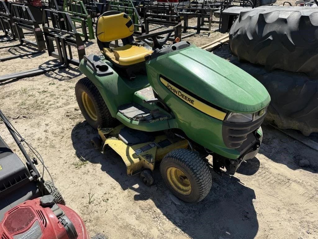 John Deere X500 Equipment Image0