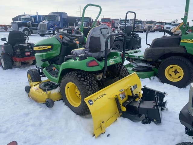 Image of John Deere X520 equipment image 3