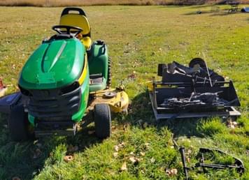 Main image John Deere X520