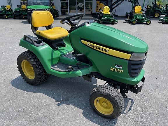 Image of John Deere X530 equipment image 2