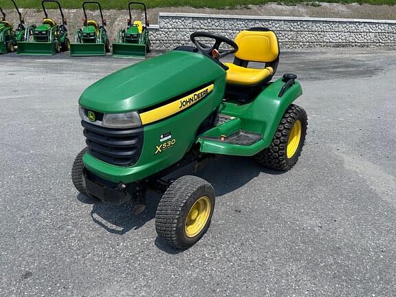 Image of John Deere X530 equipment image 4