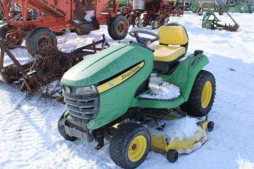 Image of John Deere X530 equipment image 2