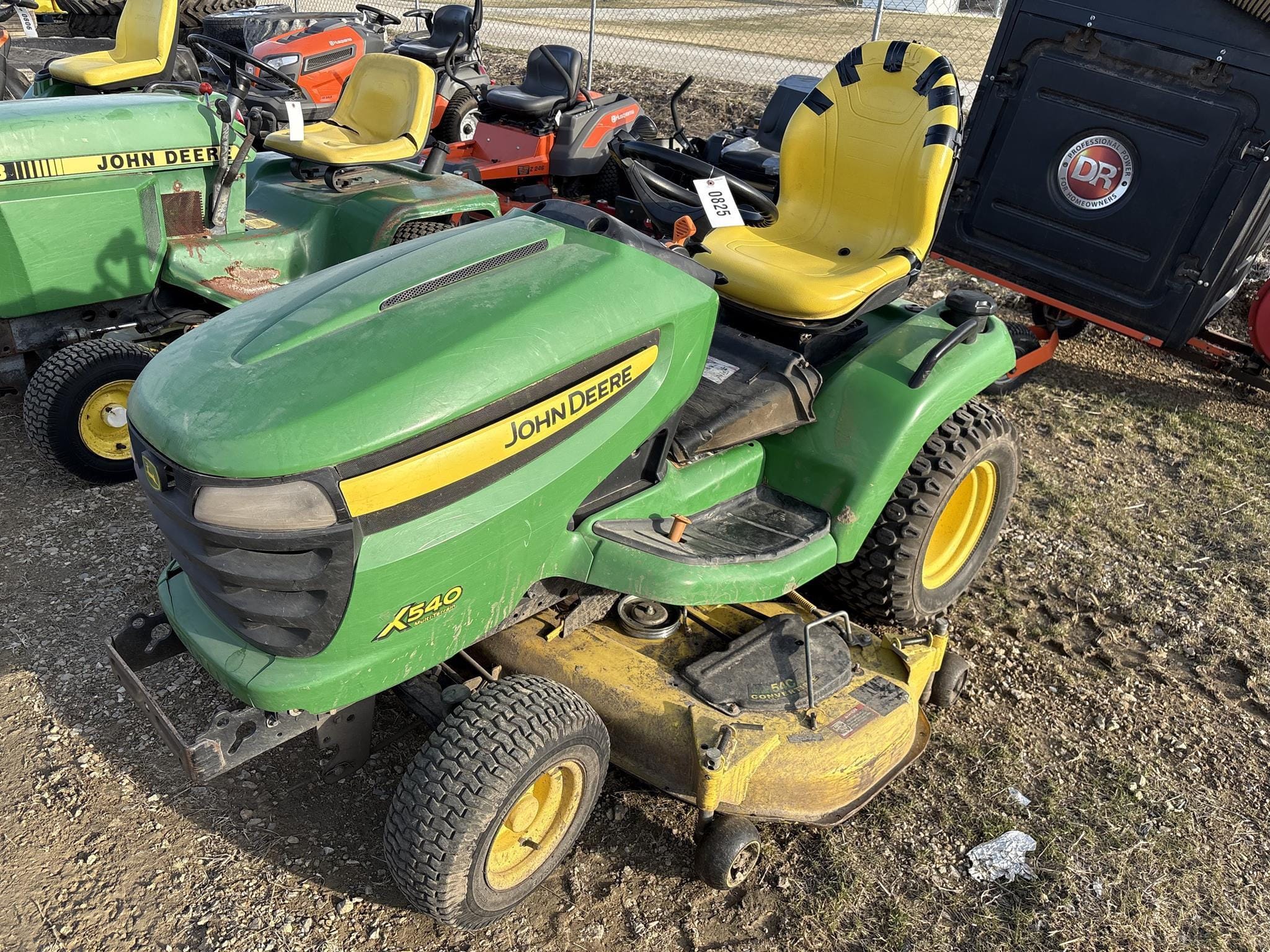 John Deere X540 Equipment Image0