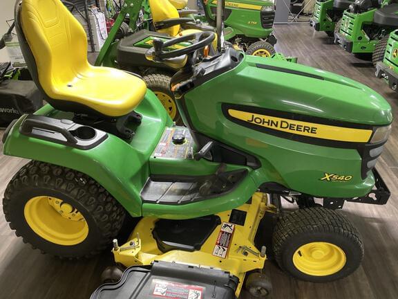 Image of John Deere X540 equipment image 1