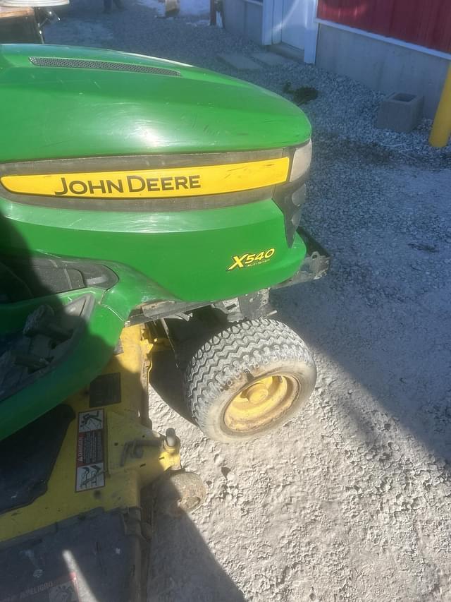 Image of John Deere X540 equipment image 4