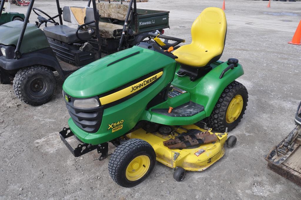 Main image John Deere X540
