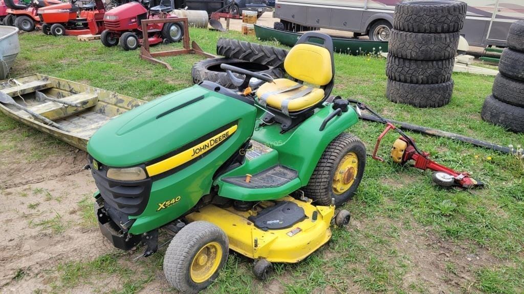 Main image John Deere X540