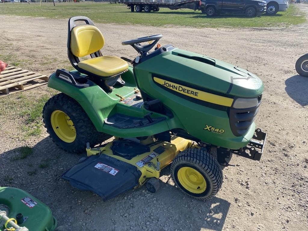 Main image John Deere X540