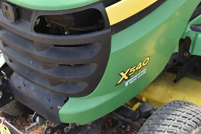 Image of John Deere X540 equipment image 3
