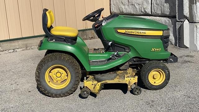 Image of John Deere X540 equipment image 2