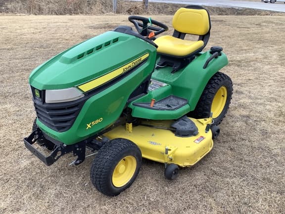 Image of John Deere X580 equipment image 1