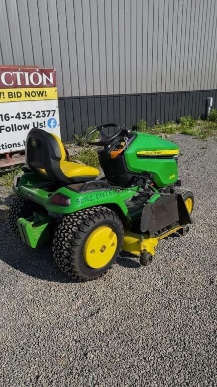 Image of John Deere X580 equipment image 1