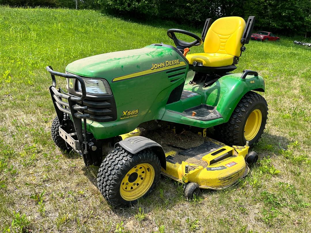 Image of John Deere X585 Primary image