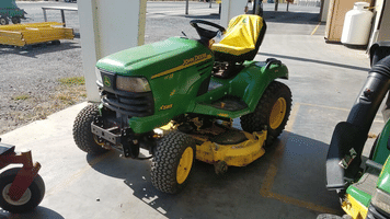 Main image John Deere X585