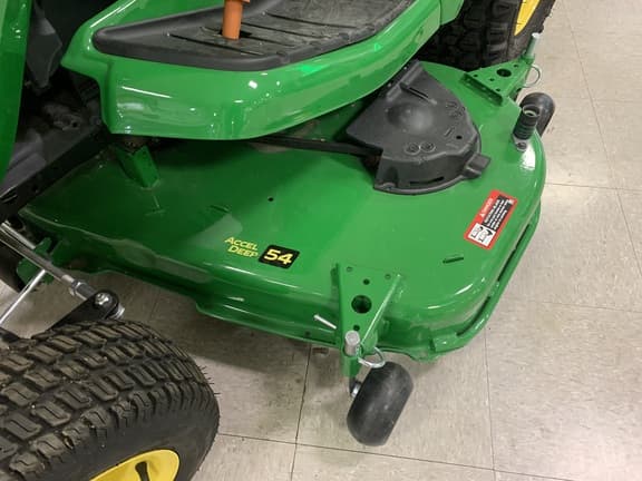 Image of John Deere X590 equipment image 2