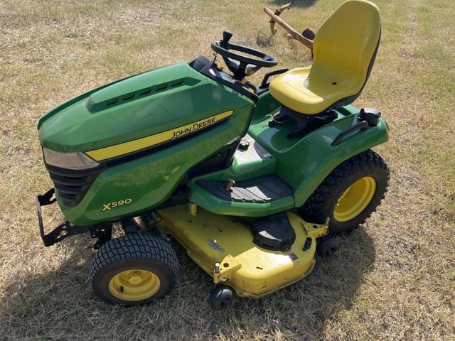 Image of John Deere X590 equipment image 2