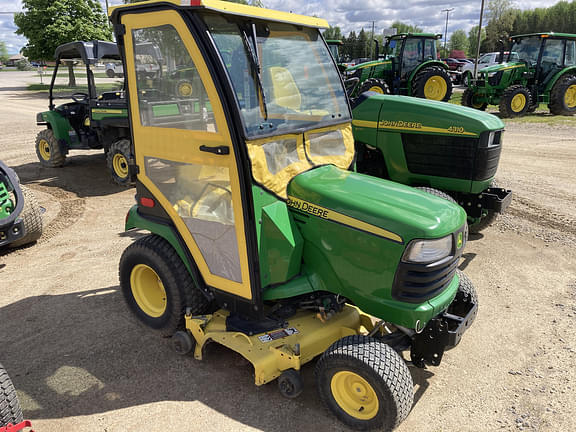 Image of John Deere X700 equipment image 4