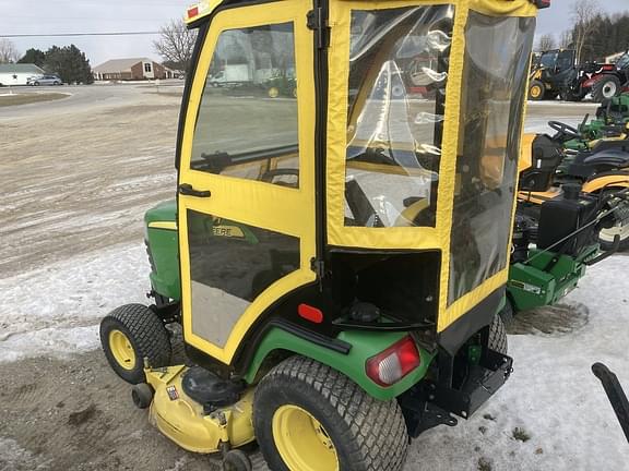 Image of John Deere X700 equipment image 2