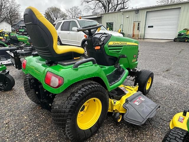 Image of John Deere X700 equipment image 2
