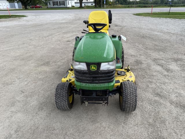Image of John Deere X720 equipment image 2