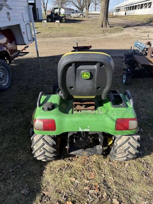 Image of John Deere X720 equipment image 3