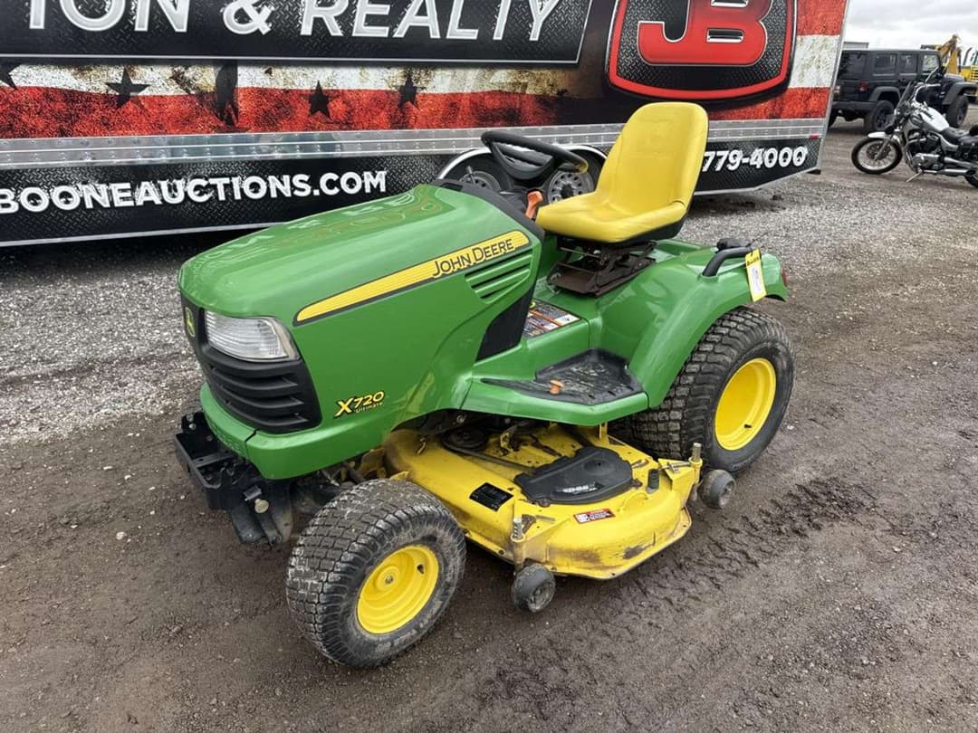 Image of John Deere X720 Primary image