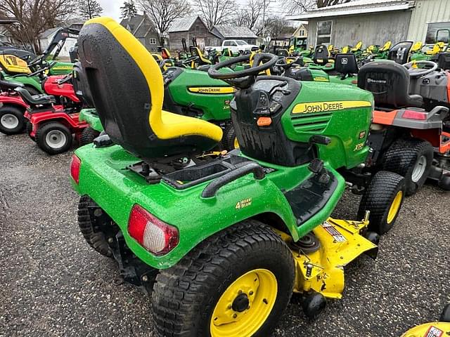 Image of John Deere X724 equipment image 2