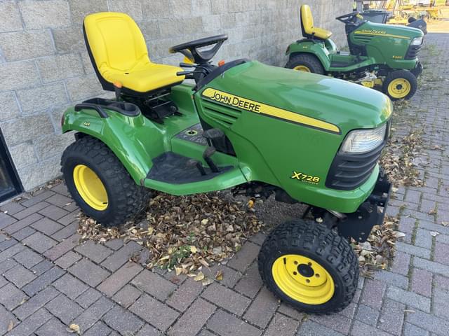 Image of John Deere X728 equipment image 2
