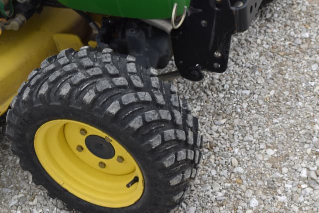 Image of John Deere X729 equipment image 3