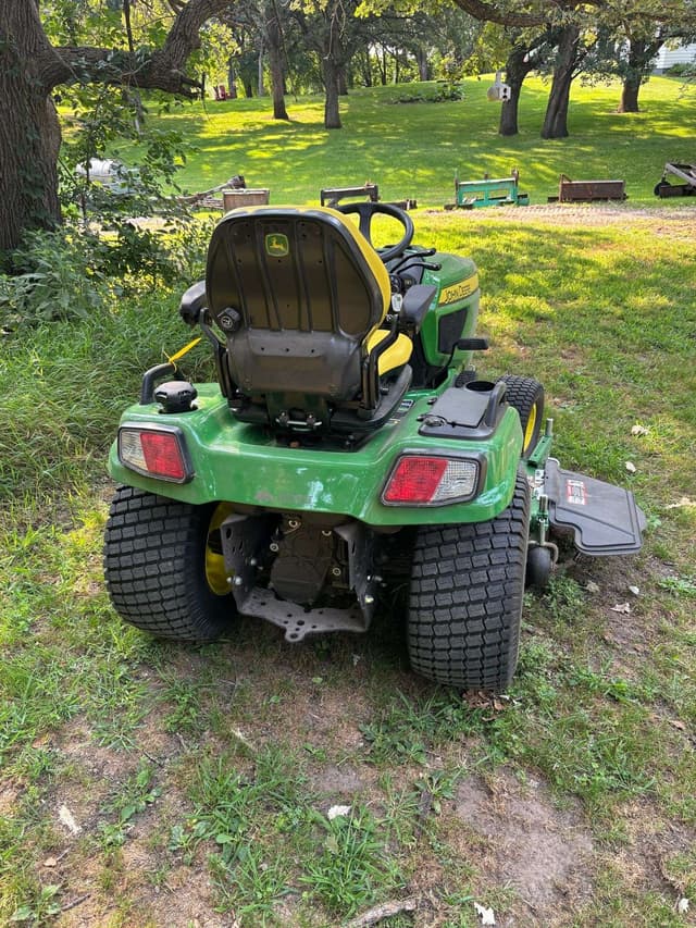 Image of John Deere X730 equipment image 3