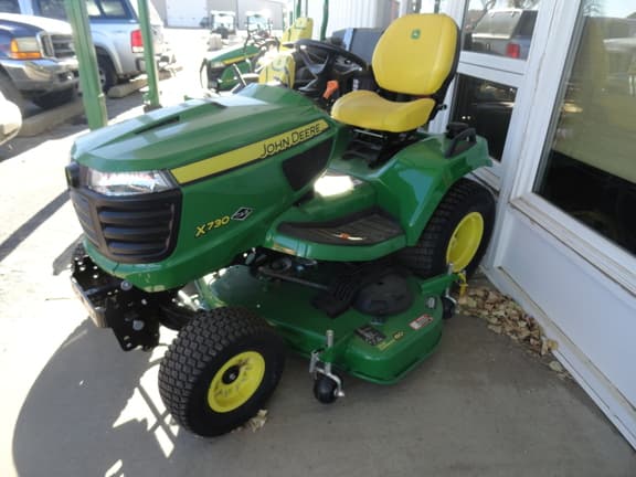 Image of John Deere X730 Image 1