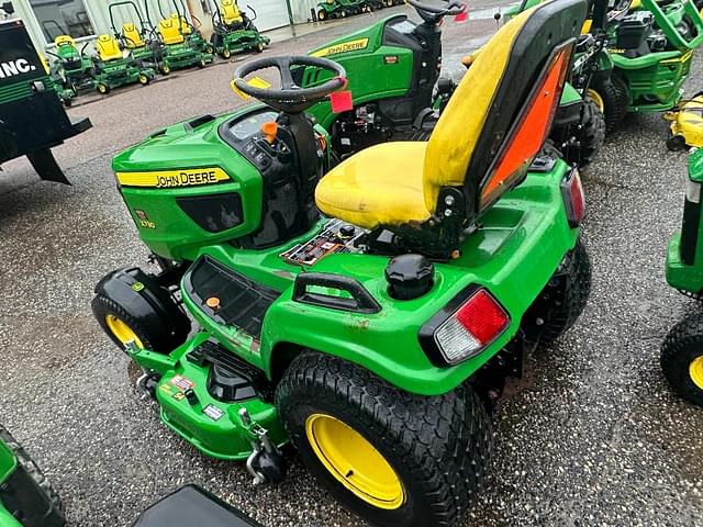 Image of John Deere X730 equipment image 1