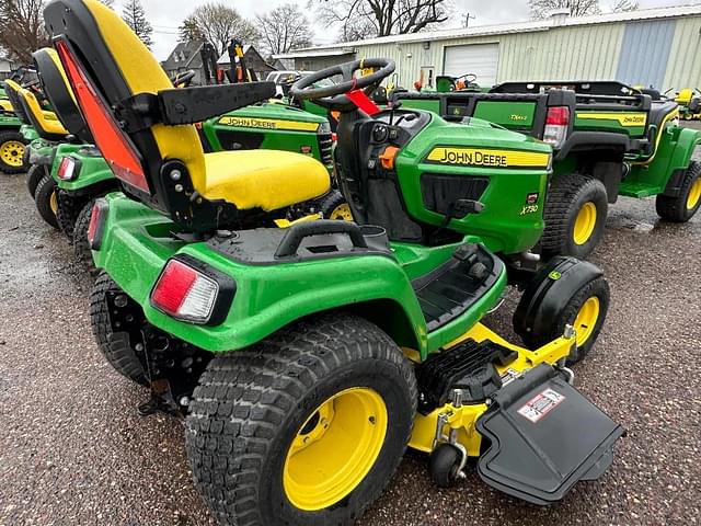Image of John Deere X730 equipment image 2