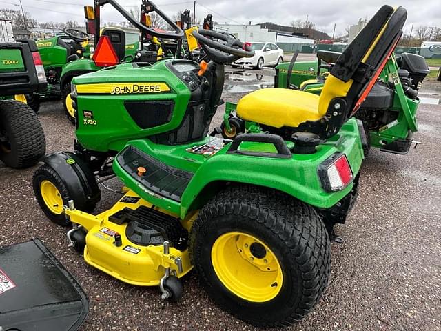 Image of John Deere X730 equipment image 1