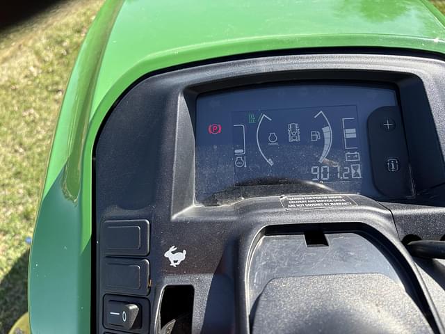 Image of John Deere X730 equipment image 3