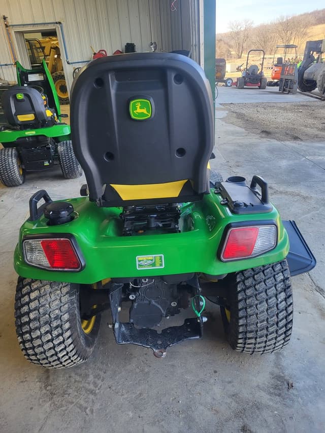 Image of John Deere X734 equipment image 4