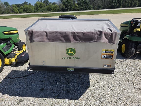 Image of John Deere X734 equipment image 3