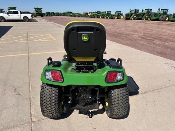 Image of John Deere X734 equipment image 4