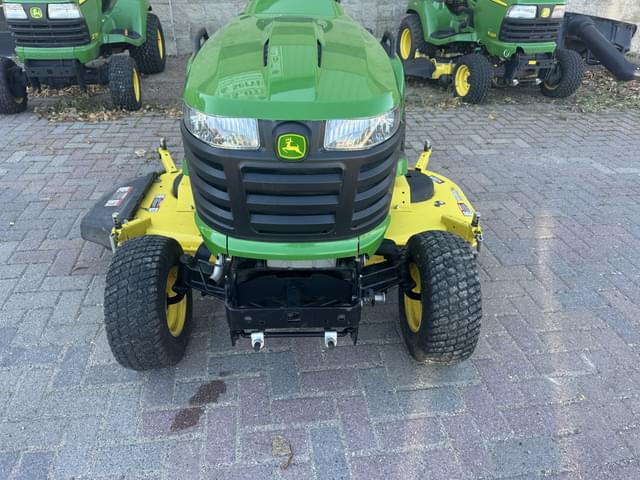 Image of John Deere X734 equipment image 1