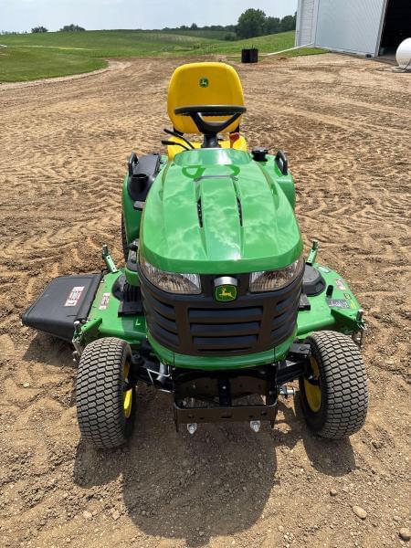 Image of John Deere X734 equipment image 2