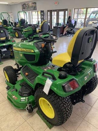 John Deere X738 Equipment Image0