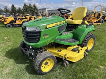 Main image John Deere X738
