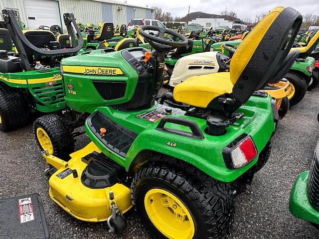 Image of John Deere X738 equipment image 1